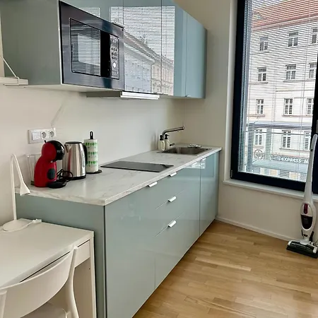 Luxusni Byt V Novostavbe S Balkonem *